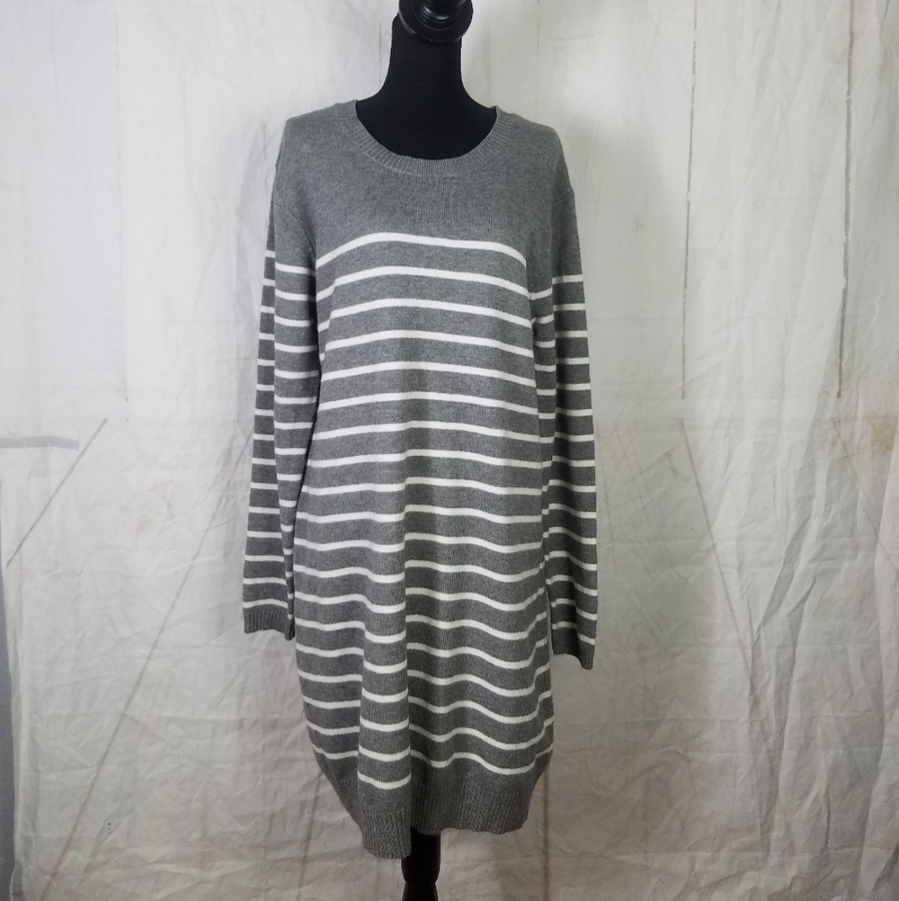 Paper Moon gray and white striped sweater dress